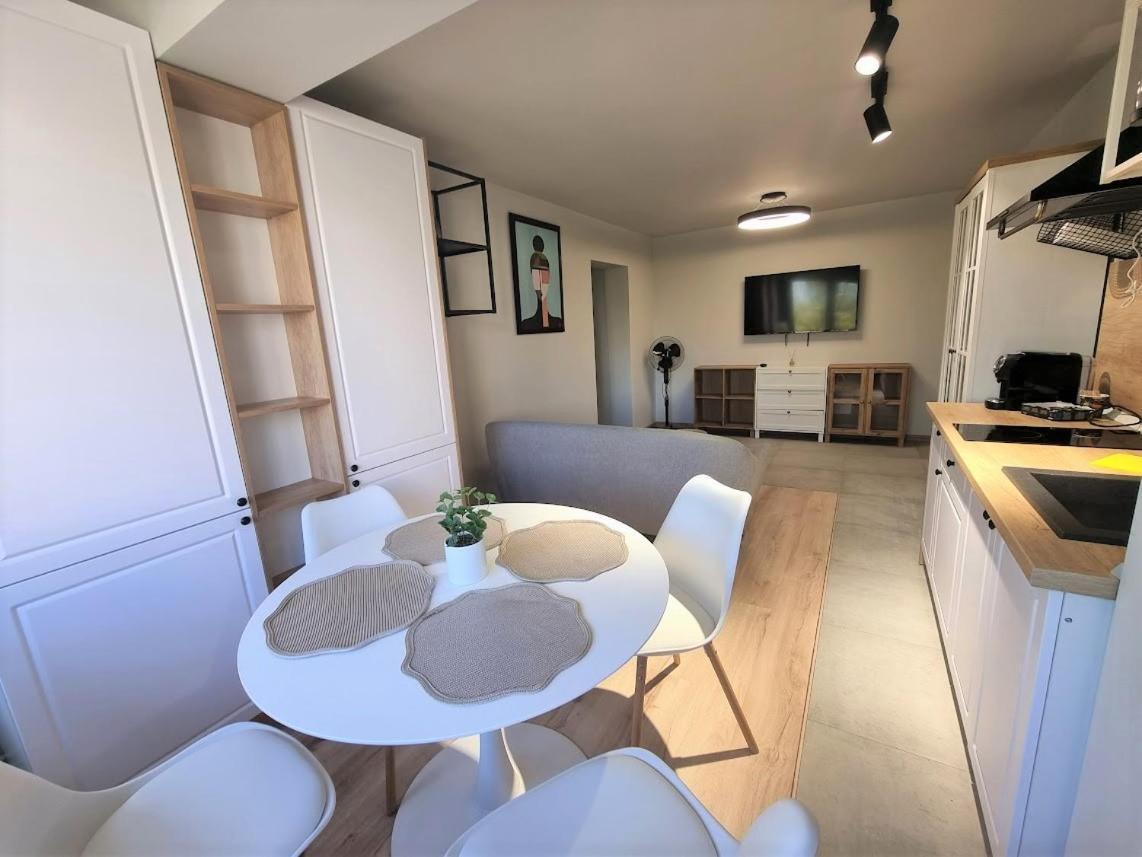 Apartament 209 Alba Iulia Buitenkant foto