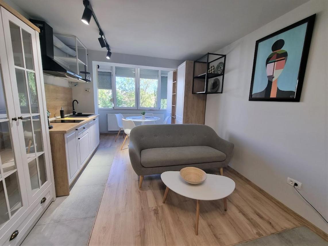 Apartament 209 Alba Iulia Buitenkant foto