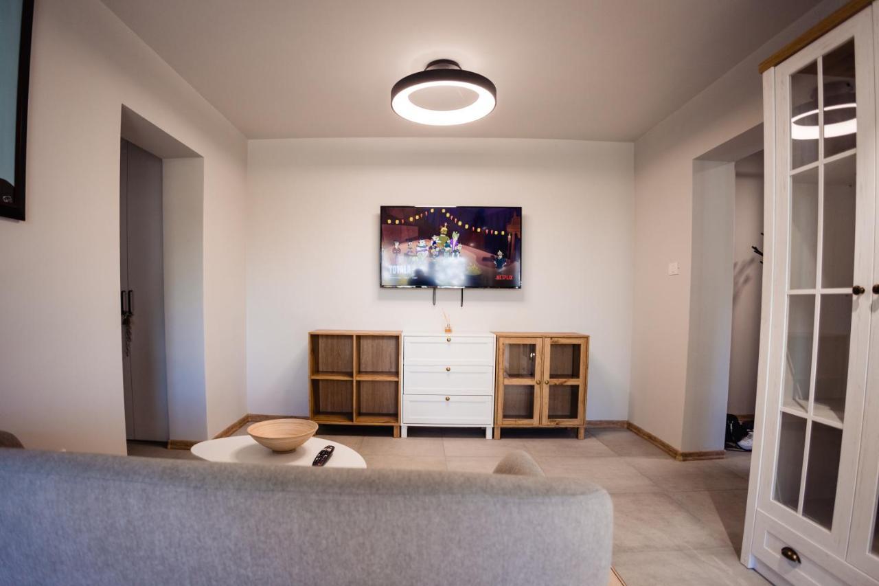 Apartament 209 Alba Iulia Buitenkant foto
