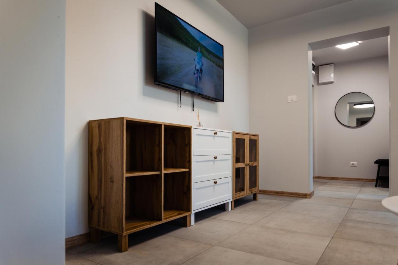 Apartament 209 Alba Iulia Buitenkant foto